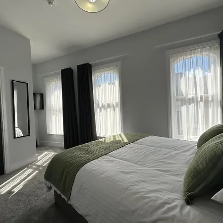 The Abbots Boutique Otel *