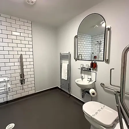 The Abbots Boutique 4*